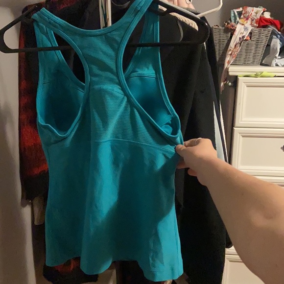 Nike sport tank - Picture 2 of 2